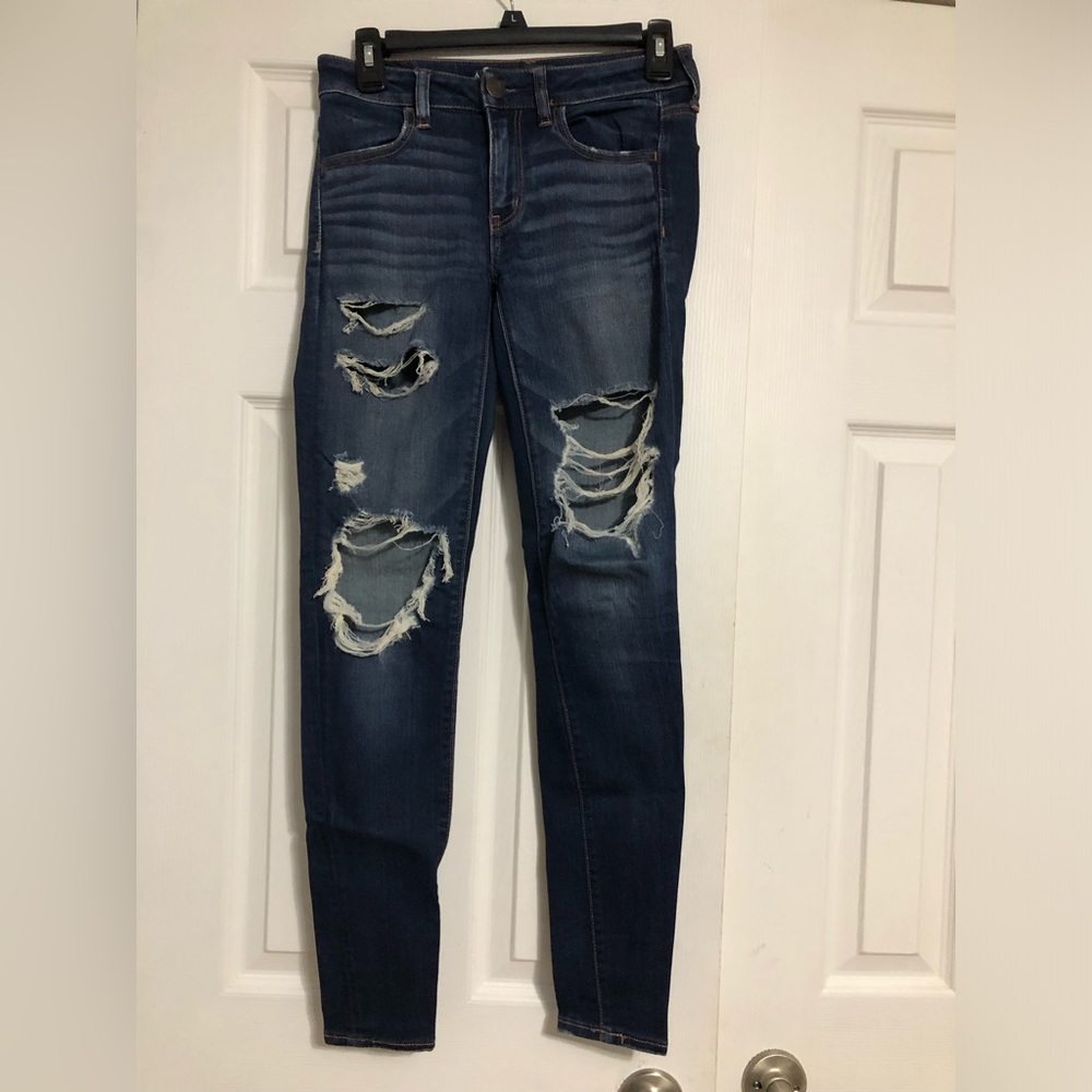 American Eagle outfitters super stretch X  jean jeggings women’s size 2 distress